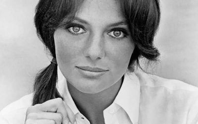 Le magazine Time l’a désignée comme la plus belle femme ayant jamais figuré à l’écran, et je suis entièrement d’accord… À 81 ans, elle reste active et plus belle que jamais — découvrez son histoire et d’autres photos d’elle dans le premier commentaire :