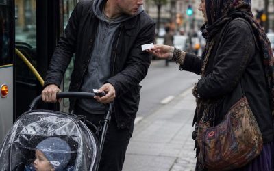 J’ai payé le trajet d’une voyante dans le bus alors que j’emmenais mon fils d’un an chez le médecin… Et avant de descendre, elle m’a glissé discrètement un mot.
