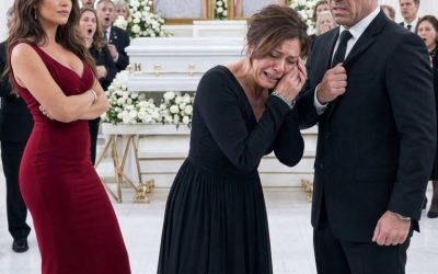 Aux funérailles de nos jumeaux, mon mari est arrivé avec sa maîtresse, m’a accusée de leur mort et m’a menacée lorsque j’ai protesté. Il ignorait que je possédais déjà des preuves qui le confondraient.