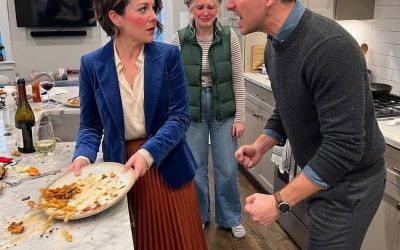Trois jours seulement après notre mariage, j’ai refusé d’apporter le dîner à ma belle-sœur qui restait scotchée devant la télévision. Mon mari s’est immédiatement emporté, m’a crié dessus et m’a giflée.